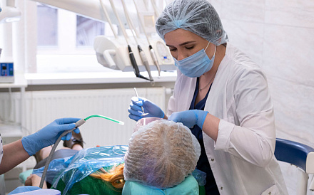 Пародонтолог: кто это и что лечит