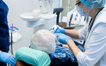 Чем полоскать рот после удаления зуба: общие рекомендации и советы?